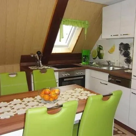 Apartment Charming Flat In Sebnitz With Garden *