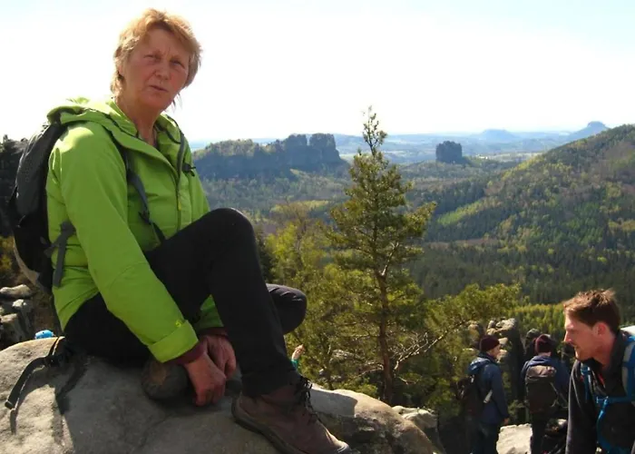 公寓 In Beim Boehmischen Park 利希滕海恩